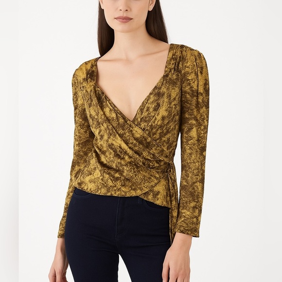 Saylor yellow gold python printed faux wrap blouse top NEW - Picture 1 of 9